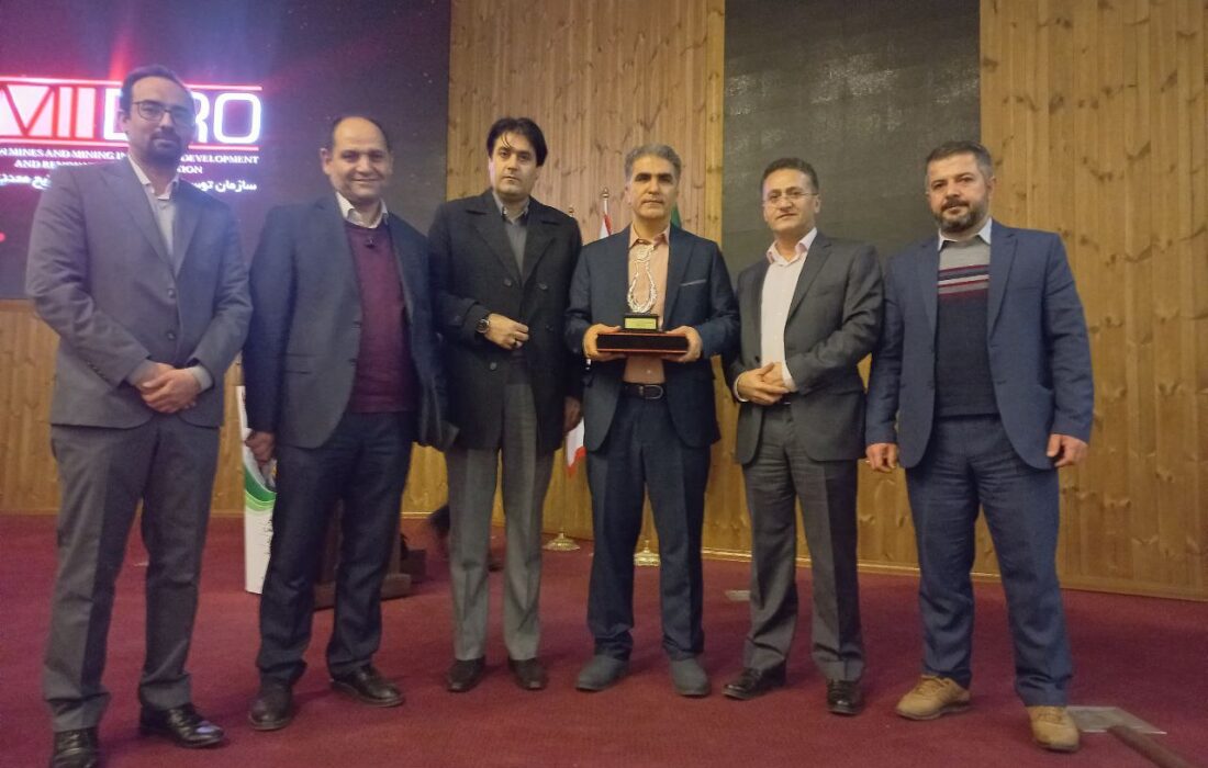 شرکت آلومینای ایران برای سومین سال موفق به دریافت تندیس برنز همایش جایزه بهره‌وری شد