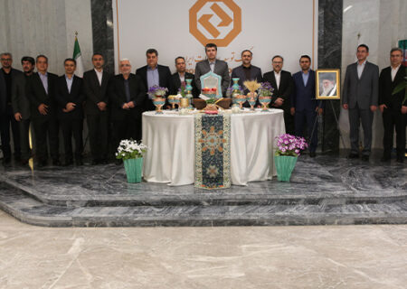 دیدار نوروزی مدیرعامل بانک توسعه صادرات ایران با همکاران
