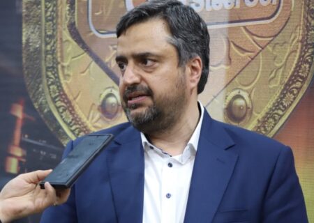 فولاد اکسین خوزستان به شعارهای مقام معظم رهبری لبیک گفته است / تکمیل زنجیره ارزش فولاد در اکسین پیگیری می‌شود