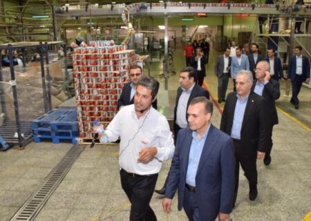 بازدید اعضای هیات مدیره بانک صنعت و معدن از گروه صنعتی طبیعت ماکان