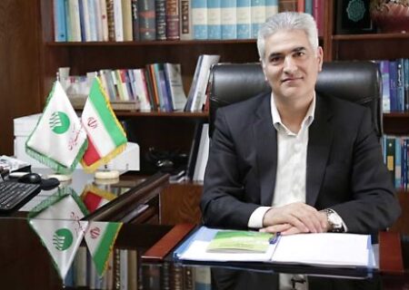 تقدیر رئیس هیات مدیره کانون بازنشستگان پست بانک ایران از هیات مدیره و مدیرعامل بانک
