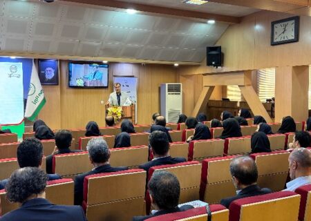 برگزاری نخستین نشست مدیرعامل بیمه البرز با معاونین مدیران و رؤسای ادارات