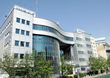 پرداخت بیش از ۴۹٫۰۰۰ میلیارد ریال تسهیلات قرض‌الحسنه اشتغالزایی از سوی بانک رفاه کارگران در دولت چهاردهم