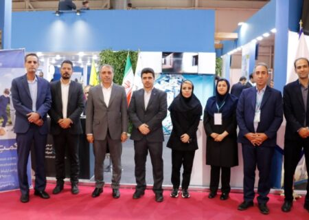 بازدید دکتر بهاری فر از غرفه بیمه حکمت صبا در ششمین نمایشگاه توانمندی های صادراتی ایران